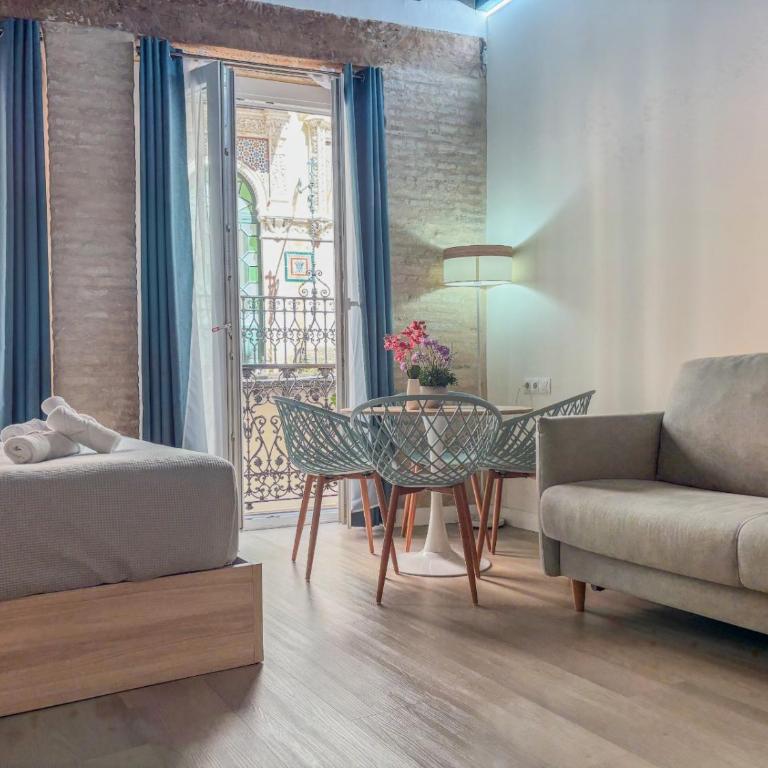 Old Town Home Collection - One-Bedroom Apartment - 5