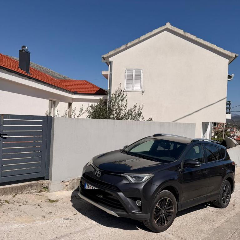 Apartmani Andrić - Stylish & Peaceful Apartment with Free Parking - 10 min Walk to Old Town - Dvokrevetna Soba s Bračnim Krevetom/ 2 Zasebna Kreveta i Pogledom - 22