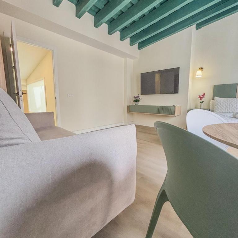 Old Town Home Collection - One-Bedroom Apartment with Terrace - 13
