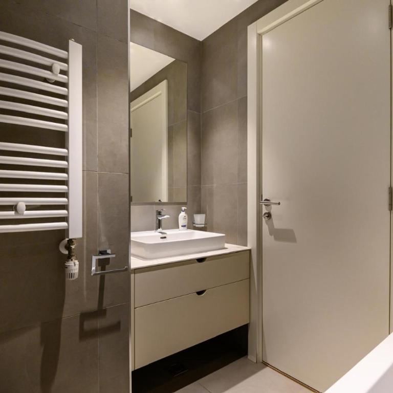 Belgrade Waterfront Exclusive Residence with Free Garage - Deluks Apartman sa 2 Spavaće Sobe i Balkonom - 17