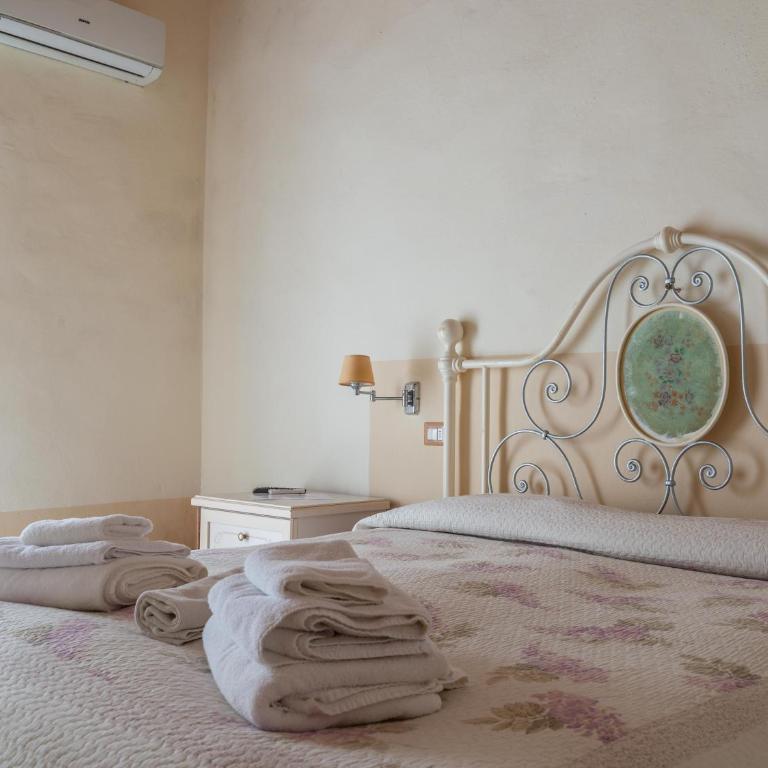 Hotel Gli Acquerelli - Camera Matrimoniale con Bagno Privato - 5