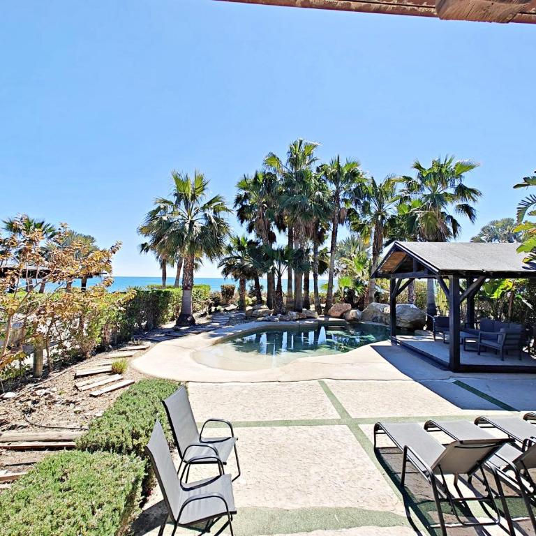 Playa Marques - En primera linea con piscina privada - Villa frente a la playa - 2
