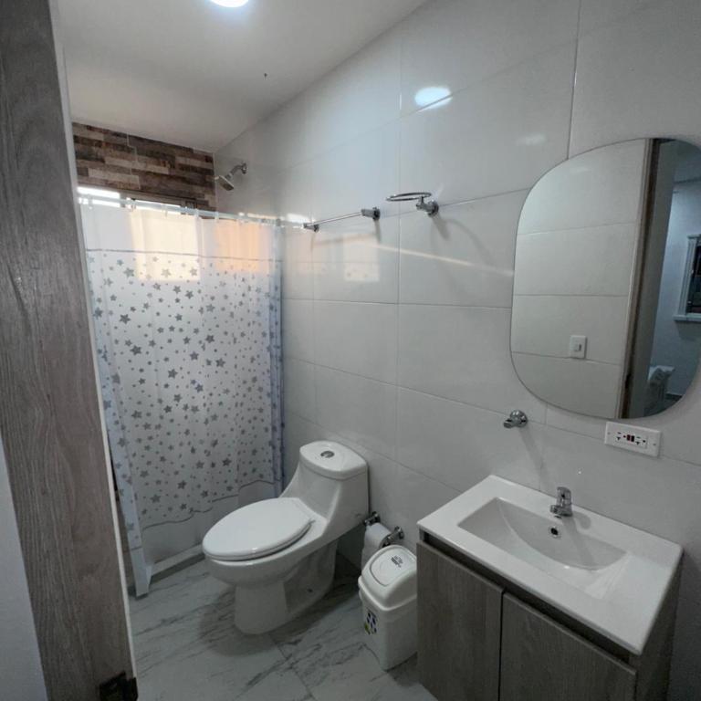 Bien ubicado 3 -habitaciones 3- Aires - Apartamento de 3 dormitorios - 13