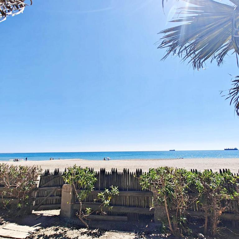 Playa Marques - En primera linea con piscina privada - Villa frente a la playa - 12