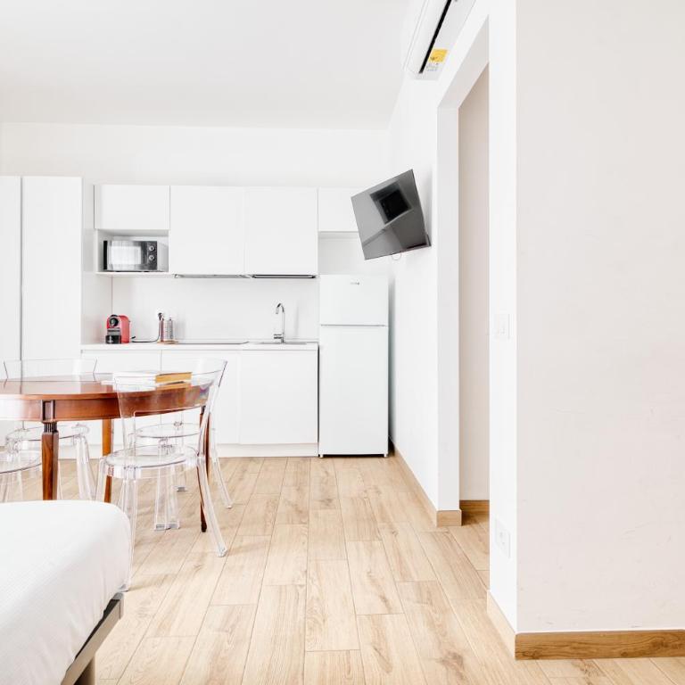 DomusMi Carmagnola 9 - Appartamento con 1 Camera da Letto - 2
