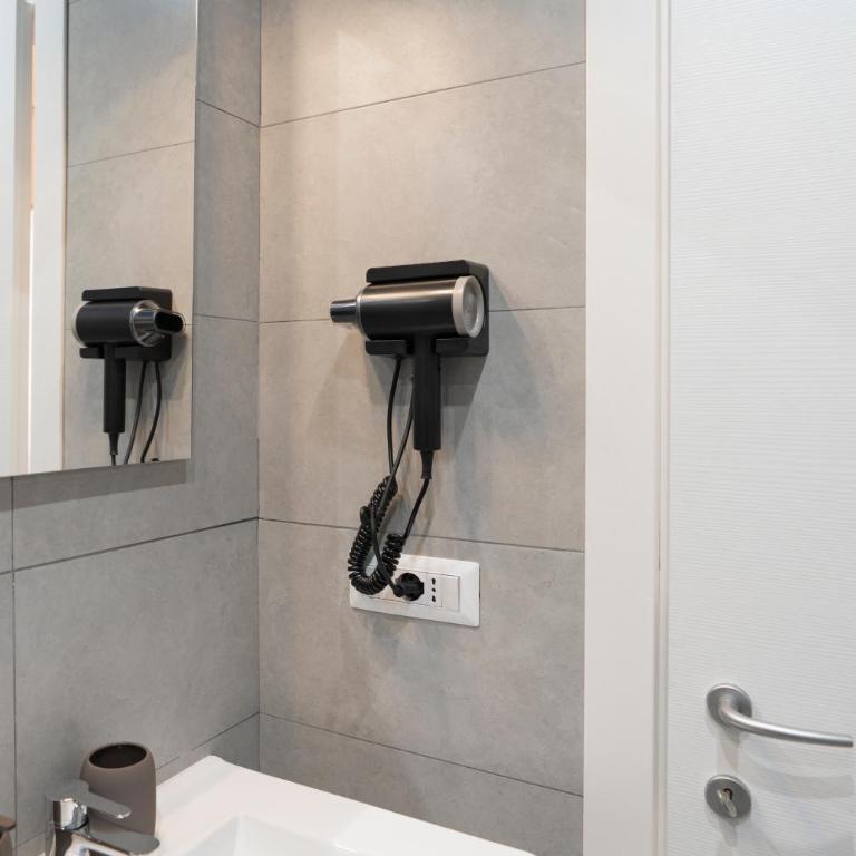 ReRent Rooms - 81 Manzoni Guesthouse - Camera Quadrupla Classic - 12