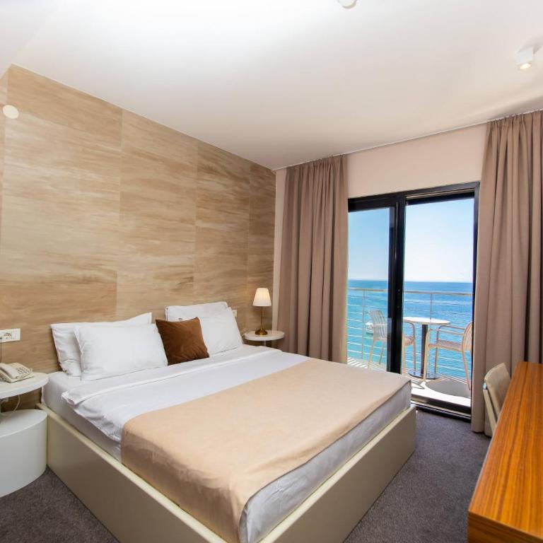Hotel Aleksandar Rafailovići - Superior Apartman sa 1 Spavaćom Sobom, Balkonom i Pogledom na More. - 6