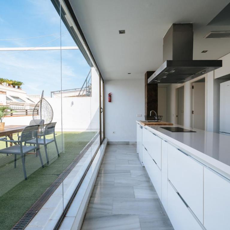 Áticos Magdalena - Penthouse Two-Bedroom Apartment - 3
