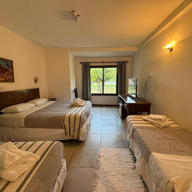Hotel Villa de Merlo by MH - Superior Quadruple Room - 1