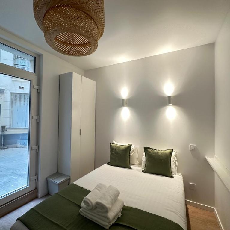 New 402 Suite Brigitte-Cosy Apartment Paris Center - Appartement - 2