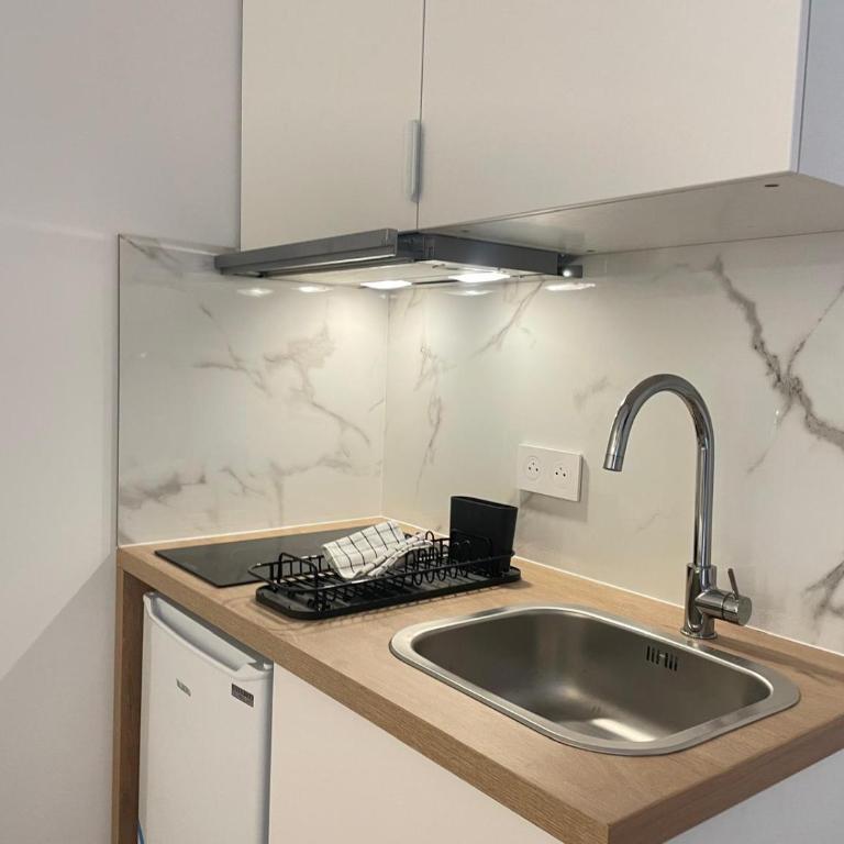 New 402 Suite Brigitte-Cosy Apartment Paris Center - Appartement - 4