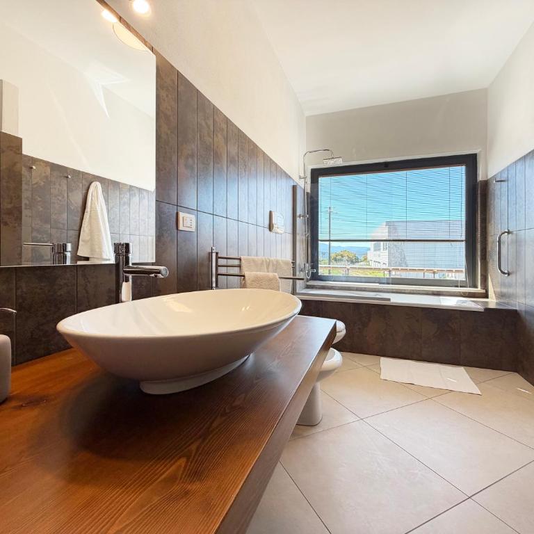 Sardinia Modern A Two-Bedroom, Two-Bathroom Deluxe Apartment - Appartamento Deluxe con 2 Camere da Letto - 19