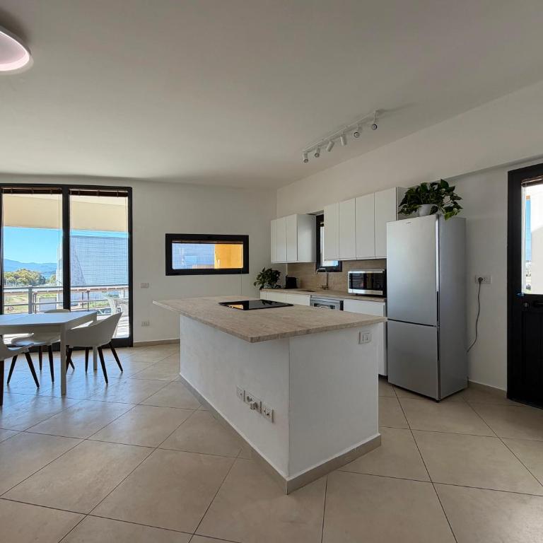 Sardinia Modern A Two-Bedroom, Two-Bathroom Deluxe Apartment - Appartamento Deluxe con 2 Camere da Letto - 10