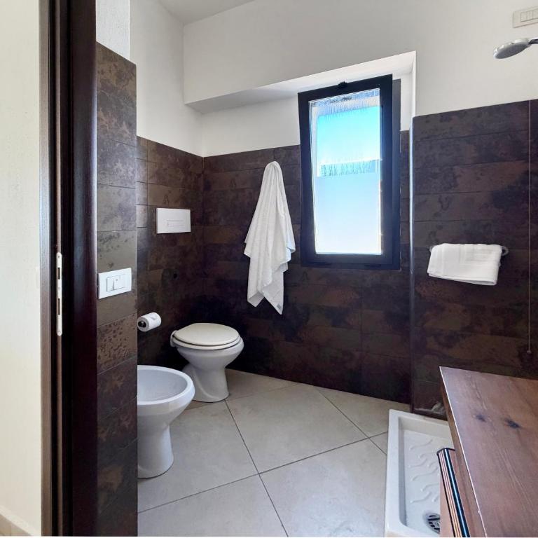 Sardinia Modern A Two-Bedroom, Two-Bathroom Deluxe Apartment - Appartamento Deluxe con 2 Camere da Letto - 15