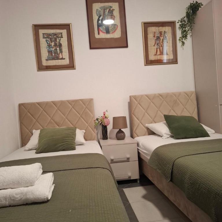 Apartments MaXhit - Dvokrevetna Soba sa Zasebnim Krevetima i Toaletom - 5