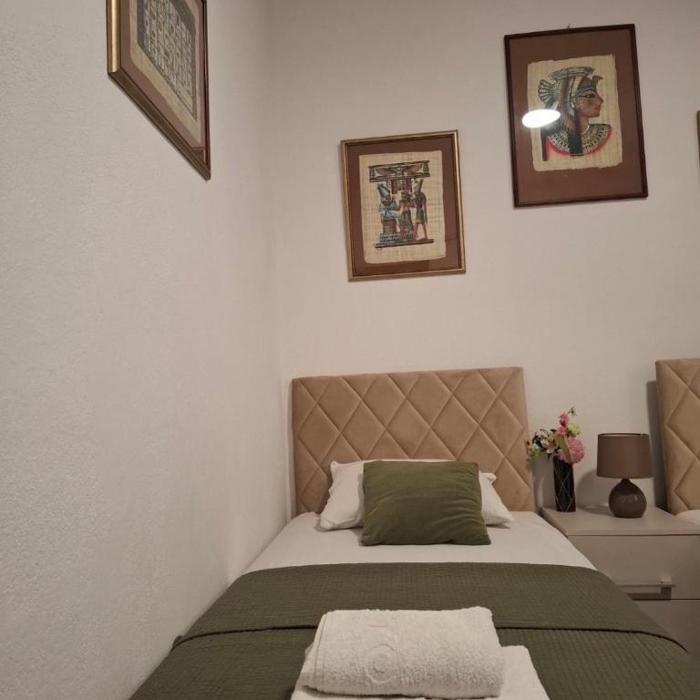 Apartments MaXhit - Dvokrevetna Soba sa Zasebnim Krevetima i Toaletom - 4
