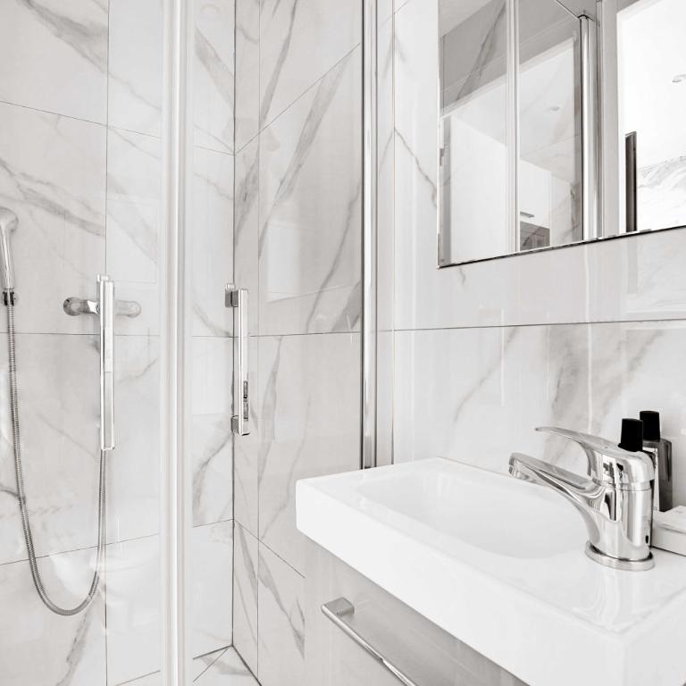Modern Sutdio for 2 with A-C - Near Montmartre - Estudio - 4