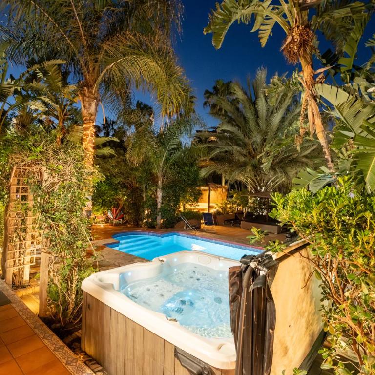 Majestic Villa by the Beach Heated Private Pool & Jacuzzi - Villa with Sea View - 71