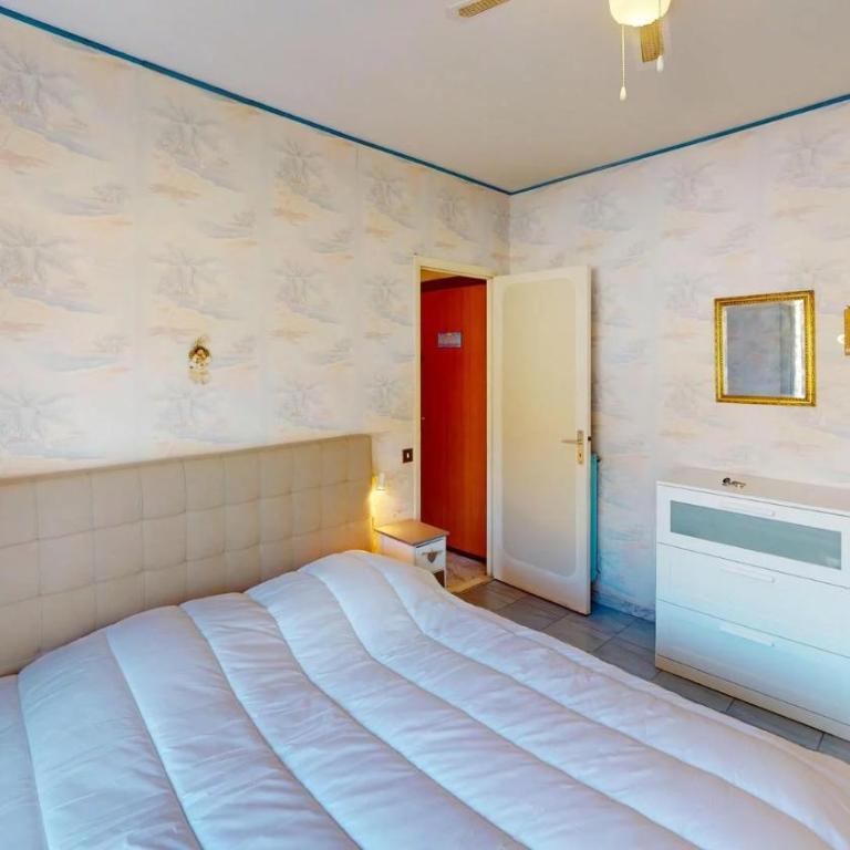 114FDM - Agréable 2P climatisé en dernier étage avec immense terrasse avec parking privé - Appartement 1 Chambre - 6