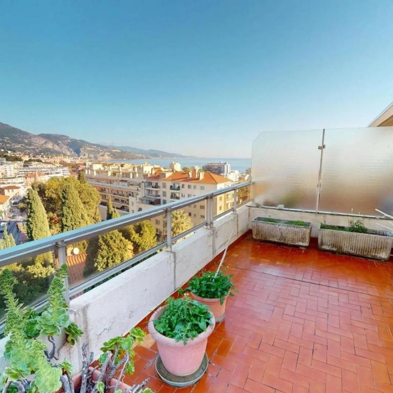114FDM - Agréable 2P climatisé en dernier étage avec immense terrasse avec parking privé - Appartement 1 Chambre - 9