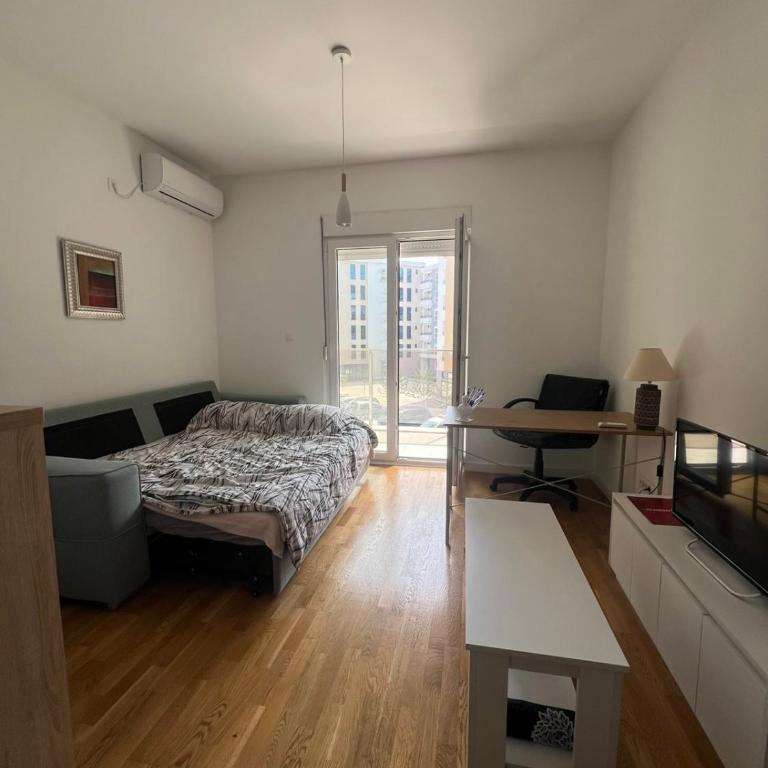 Central Economy Apartment - One-Bedroom Apartment - 2