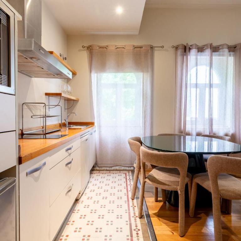 One&Lux Alameda de Hércules - Two-Bedroom Apartment - 1