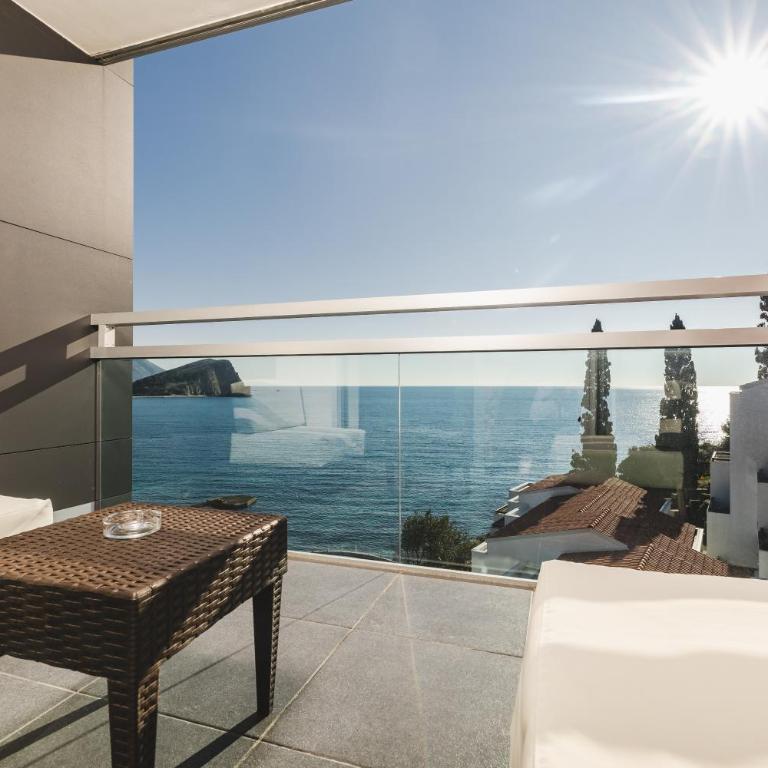 Avala Resort & Villas - Standardna Dvokrevetna Soba sa Bračnim Krevetom/Zasebnim Krevetima i Pogledom na More - 2