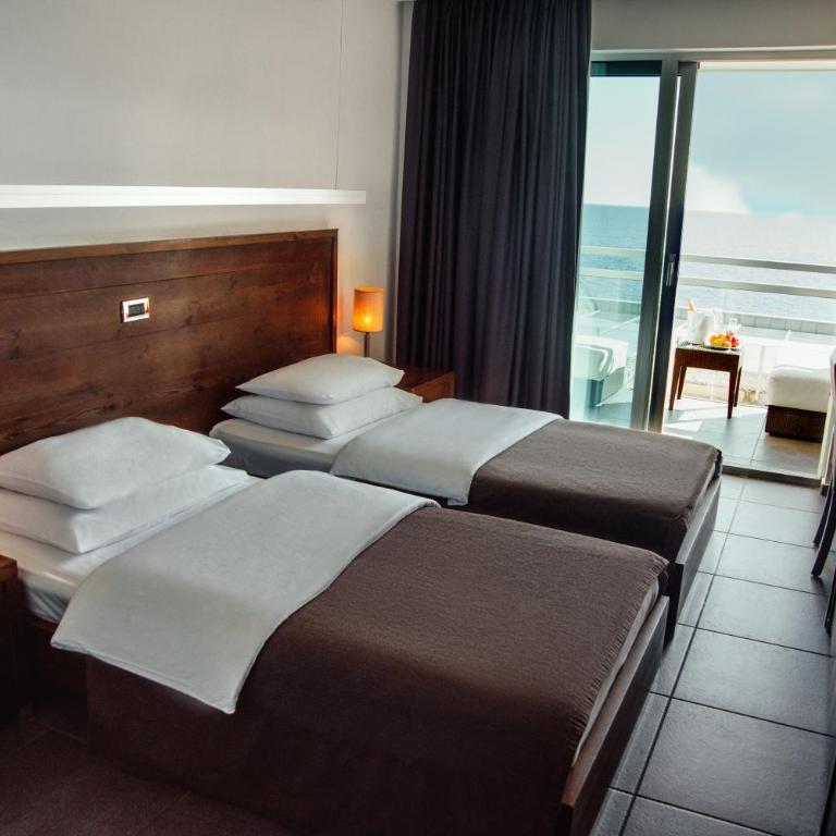 Avala Resort & Villas - Standardna Dvokrevetna Soba sa Bračnim Krevetom/Zasebnim Krevetima i Pogledom na More - 3