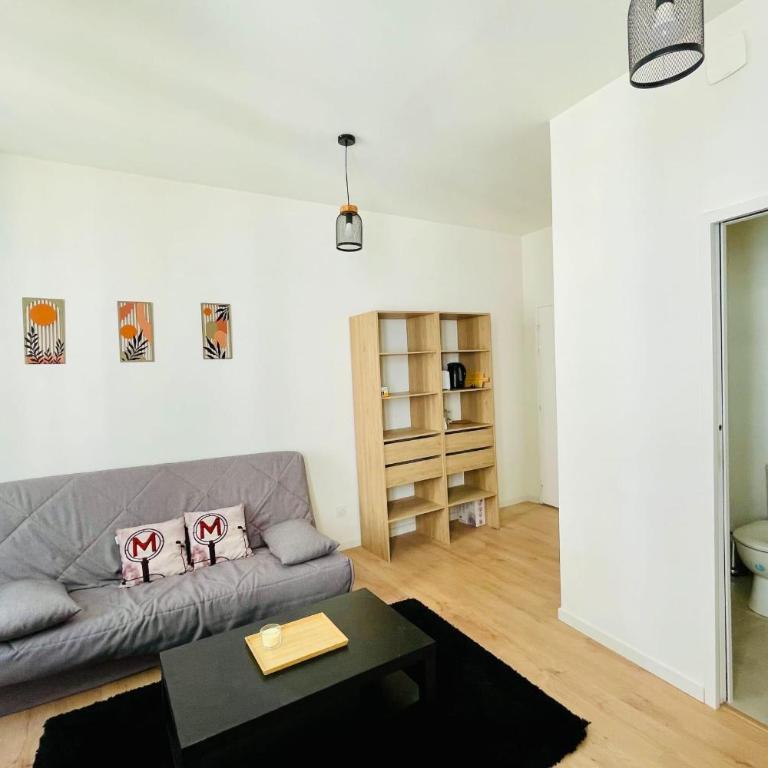 Charming 2-Guest Studio near Ecusson - Estudio - 3
