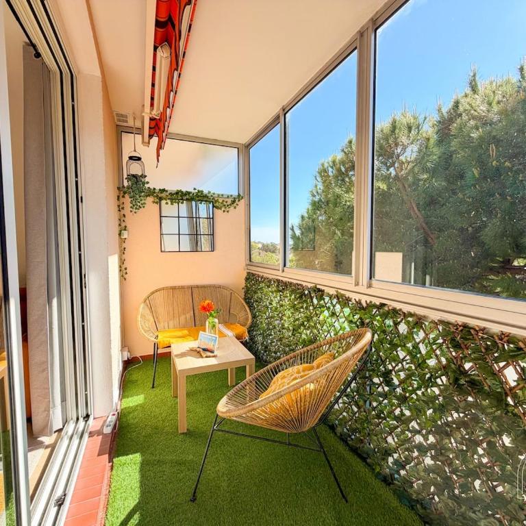 Élégant T3 proche du cœur de Sanary - Apartment mit 2 Schlafzimmern - 4
