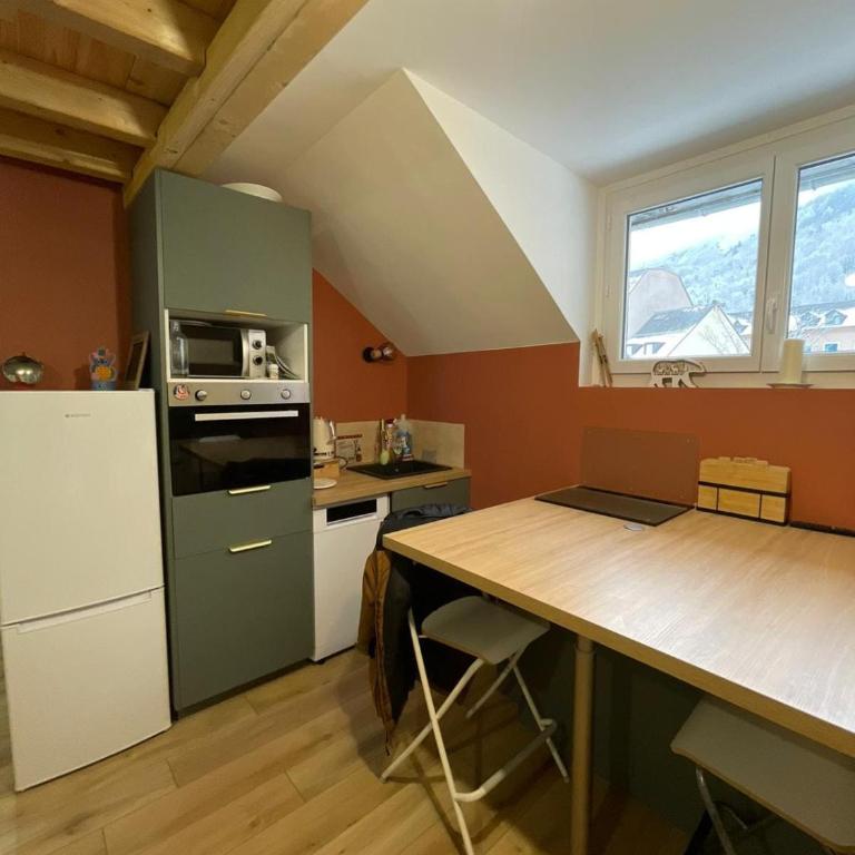 Au centre-ville de Cauterets appartement rénové 2025 pour 4-6 pers - Appartamento con 2 Camere da Letto - 5