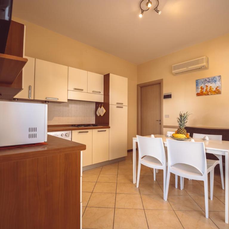 Aurea Appartamenti Frontemare - Appartamento con 1 Camera da Letto e Balcone - 2