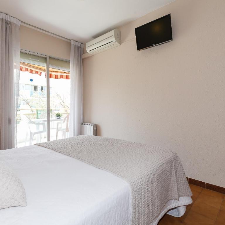 UHC Sol de España - Apartamento de 2 dormitorios con terraza - 21
