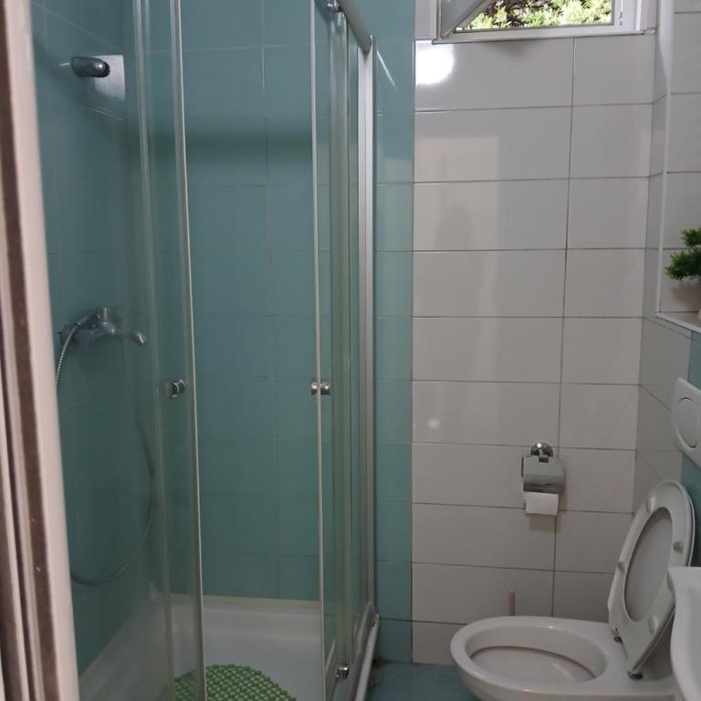 Apartments Vučinović - Studio s Terasom i Pogledom na More (3 Odrasle Osobe) - 8