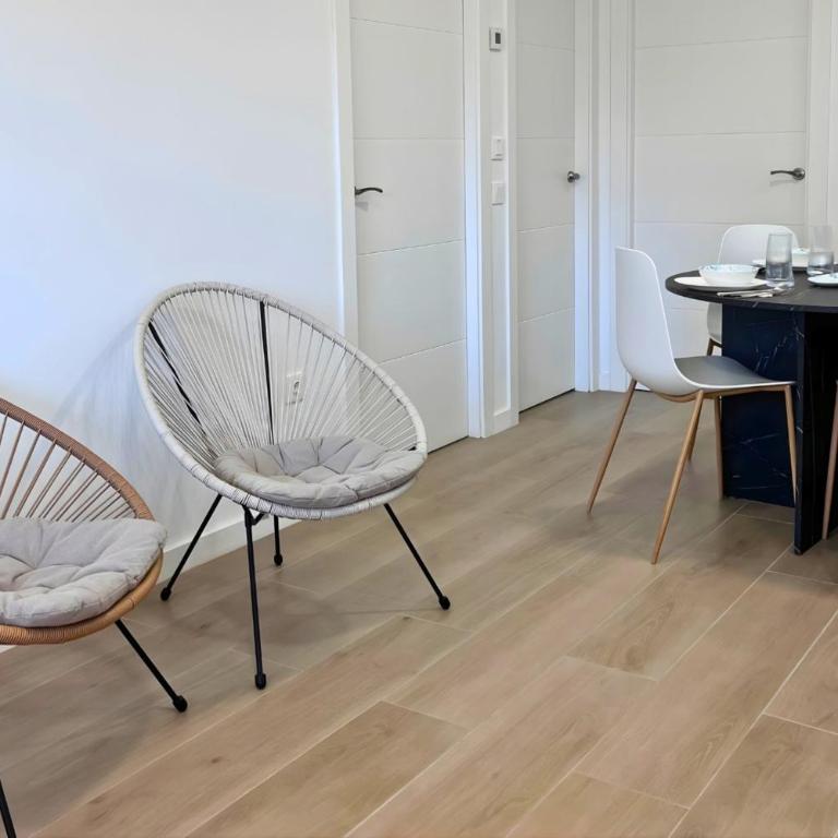 Apartamento ideal de 2 dormitorios con piscina y a 350 m de la playa - Apartamento de 2 dormitorios - Frente al océano - 13