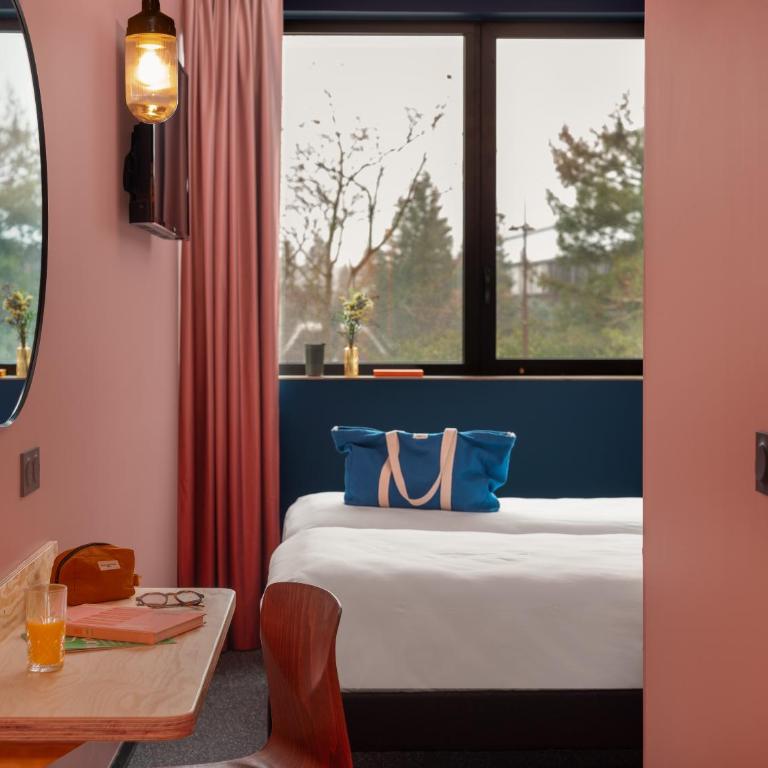 Eklo Hotels Nantes Centre - Île de Nantes - Chambre Lits Jumeaux - 4