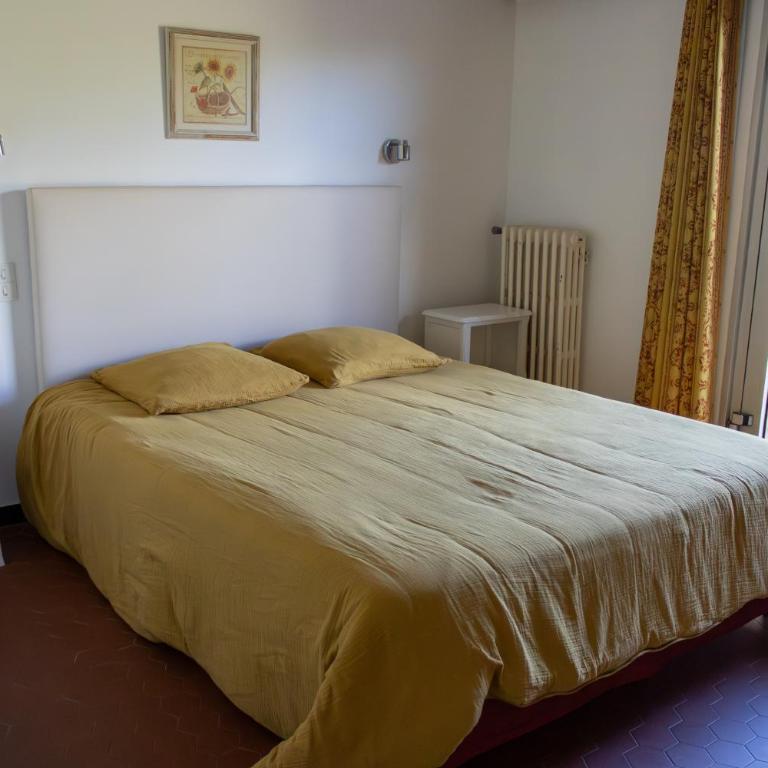 GOLF CLUB D'UZES - Chambre Double - Vue sur Jardin - 8