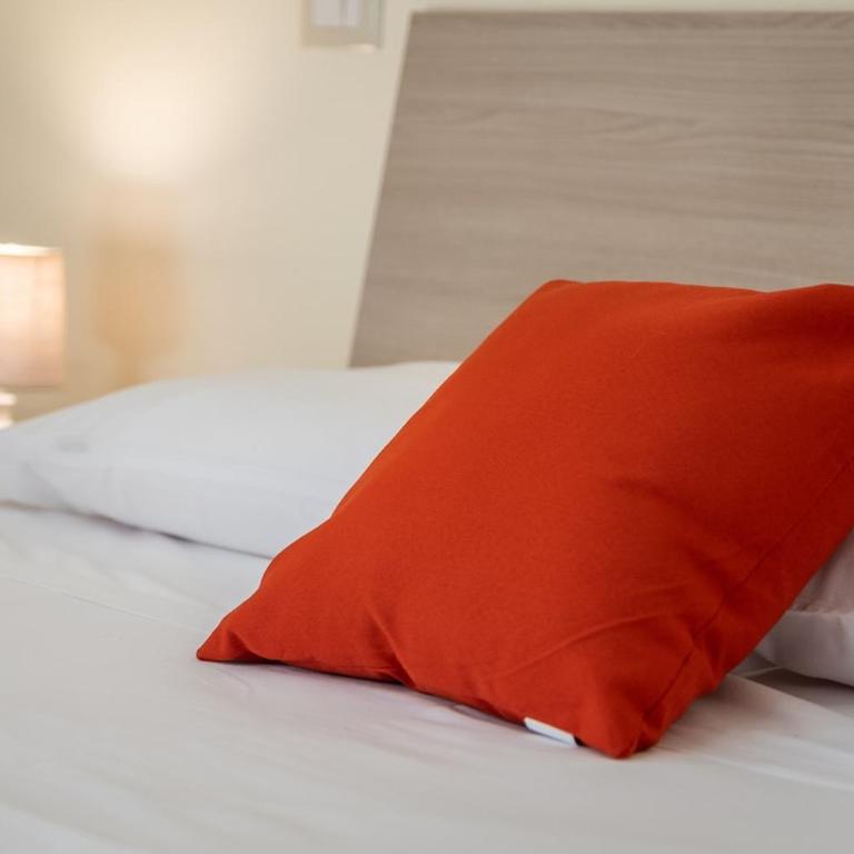 Bright apartment in the city center - Spacious & cozy - Appartamento con 2 Camere da Letto e Balcone - 13