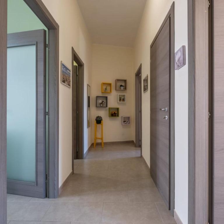 Bright apartment in the city center - Spacious & cozy - Appartamento con 2 Camere da Letto e Balcone - 46