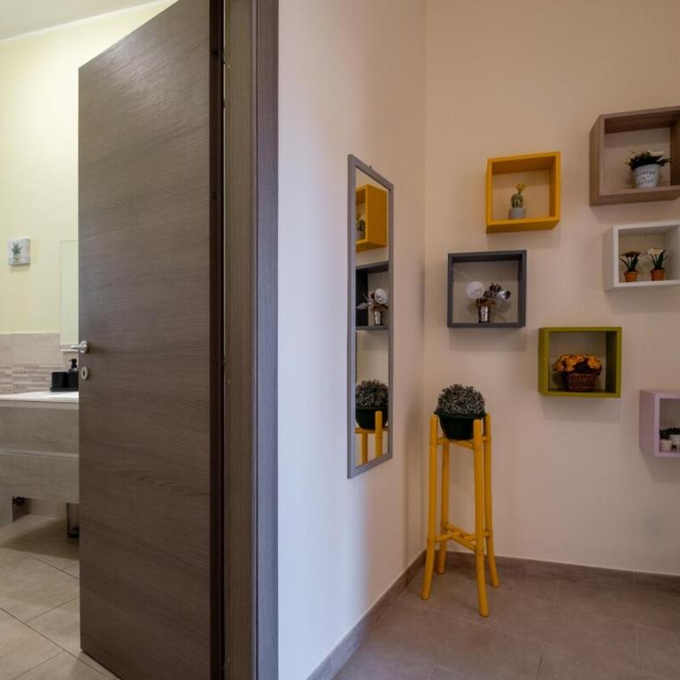Bright apartment in the city center - Spacious & cozy - Appartamento con 2 Camere da Letto e Balcone - 38