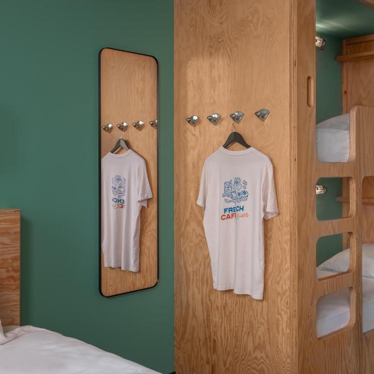 Eklo Hotels Nantes Centre - Île de Nantes - Chambre Quadruple avec Terrasse - 4