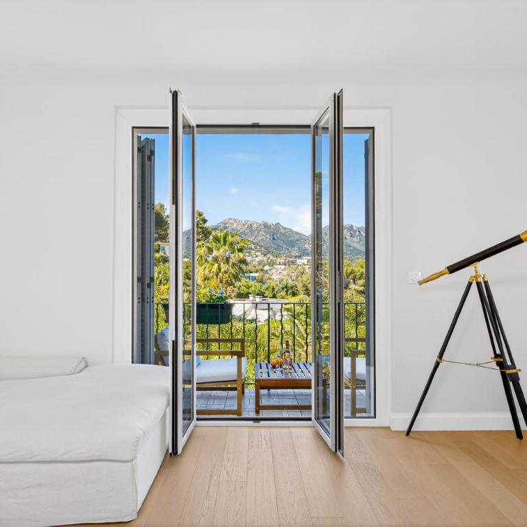 LE PAVILLON SISSI - Sublime logement-Vue mer extraordinaire-Roquebrune - Appartement 2 Chambres avec Balcon et Vue sur la Mer - 13