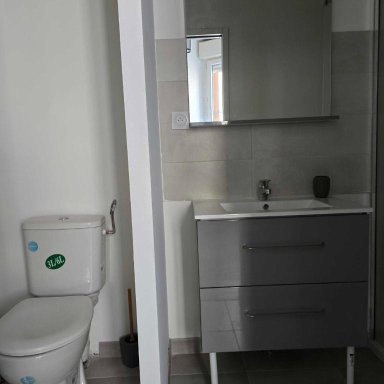 Charming 2-Guest Studio near Ecusson - Estudio - 7