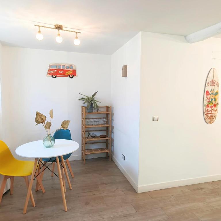 La Bodega de Reconquista Centro by Alogest - One-Bedroom Apartment - 11