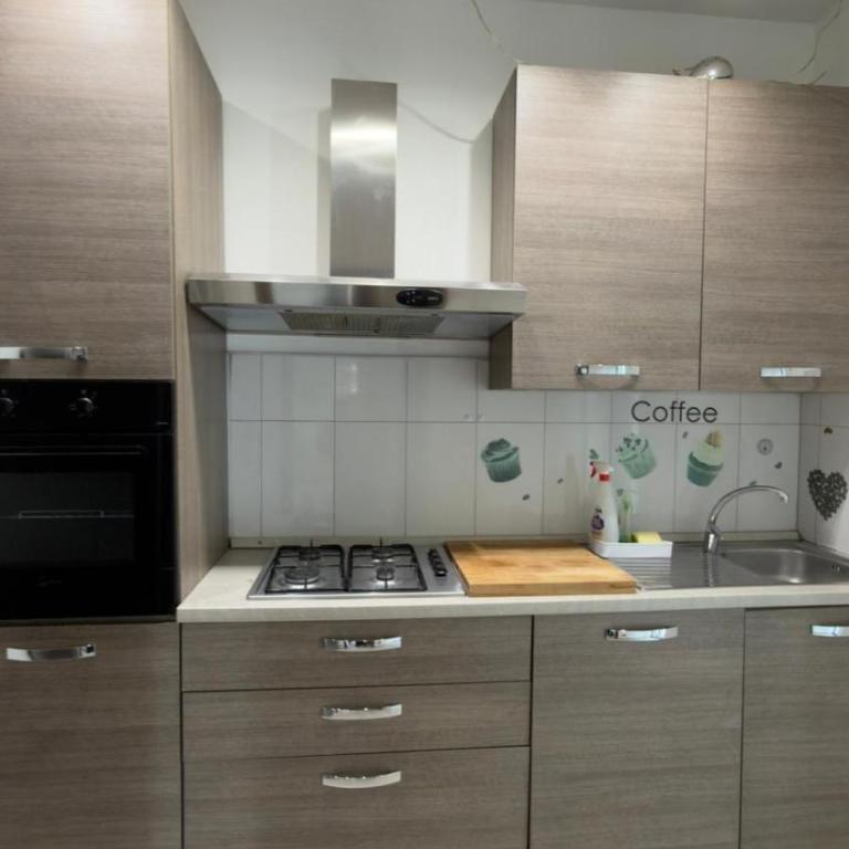 Spacious and Bright - Appartamento Deluxe con 2 Camere da Letto e Balcone - 24