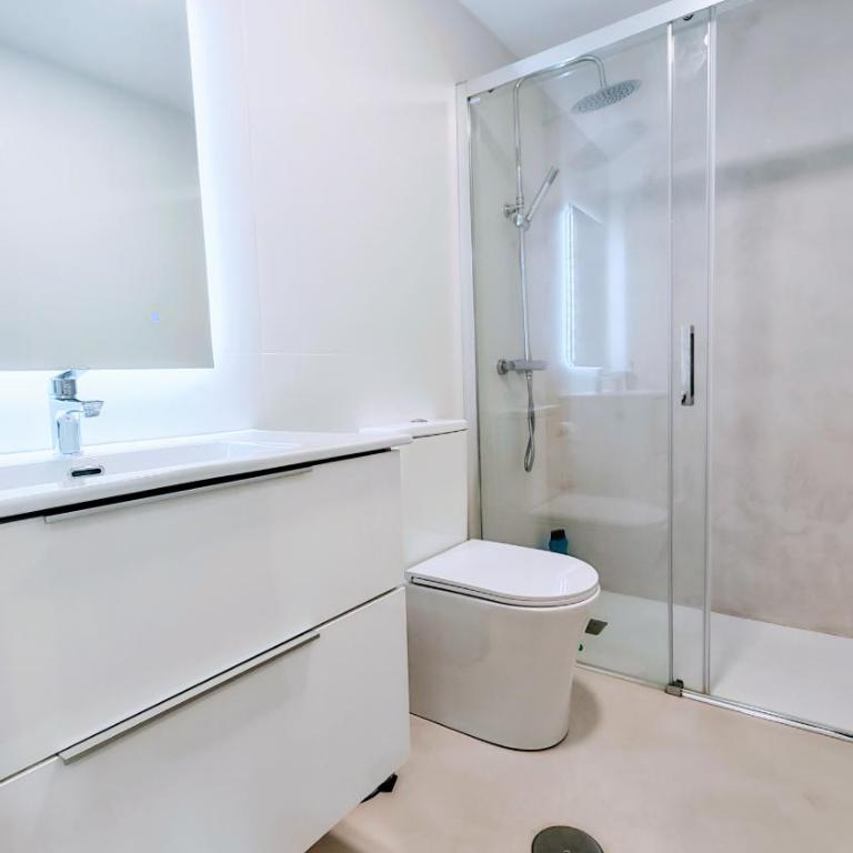 Ocean III Benidorm - Two-Bedroom Apartment - 14