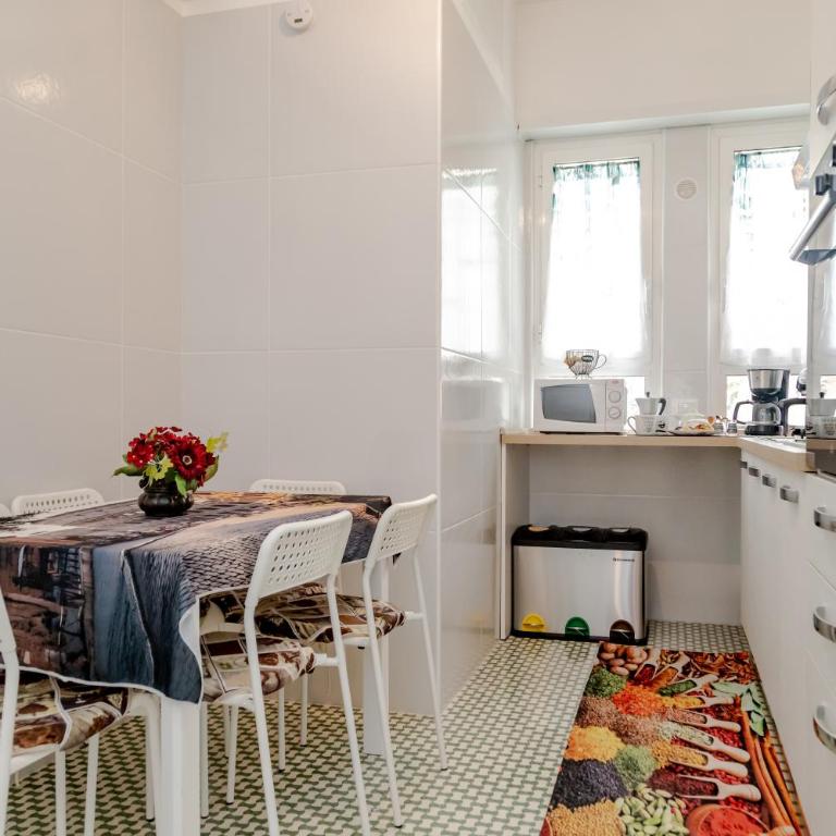 Silenziosa Oasi Moderna Appio Latino - Appartamento con 2 Camere da Letto e Balcone - 30