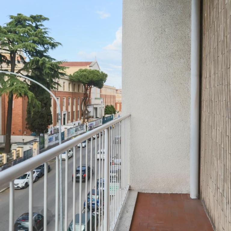 Silenziosa Oasi Moderna Appio Latino - Appartamento con 2 Camere da Letto e Balcone - 8