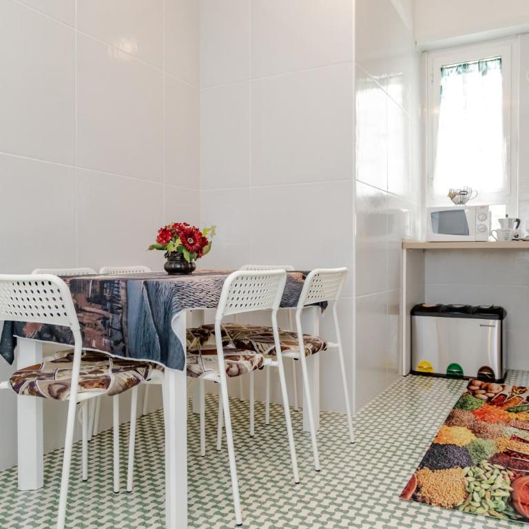 Silenziosa Oasi Moderna Appio Latino - Appartamento con 2 Camere da Letto e Balcone - 33