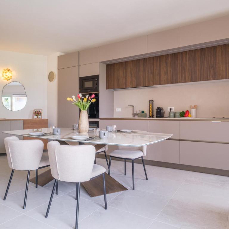 Casa dell'Avvocato by Studio Vita - Free Garage - Appartamento con 2 Camere da Letto - 13